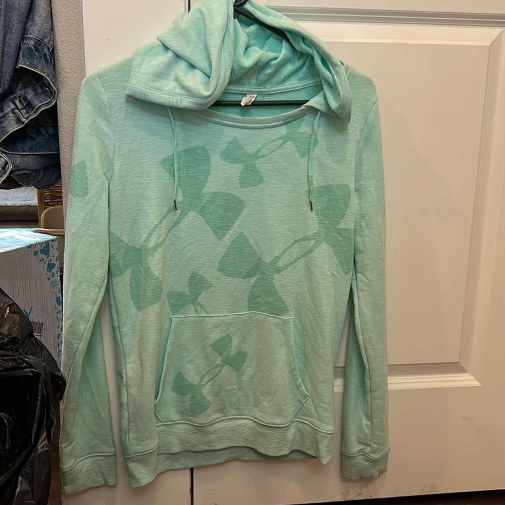 Under armor sweatshirt